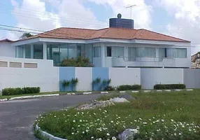 Foto 1 de Sobrado com 5 Quartos para venda ou aluguel, 614m² em Vilas do Atlantico, Lauro de Freitas