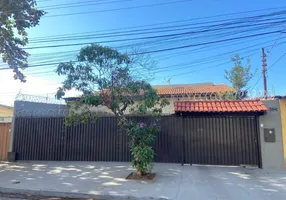 Foto 1 de Casa com 3 Quartos à venda, 220m² em Setor Pedro Ludovico, Goiânia