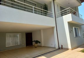Sobrado com 7 Quartos à venda, 325m² em Morada Colina, Resende - imagem 1 Foto 1 de Sobrado com 7 Quartos à venda, 325m² em Morada Colina, Resende