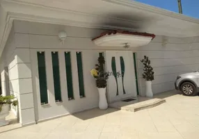 Foto 1 de Casa com 4 Quartos à venda, 500m² em Balneário Praia do Pernambuco, Guarujá