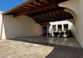 Foto 1 de Casa com 3 Quartos para alugar, 221m² em Jardim América, Rio Claro