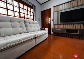 Foto 1 de Sobrado com 4 Quartos à venda, 258m² em Colina Sorriso, Caxias do Sul