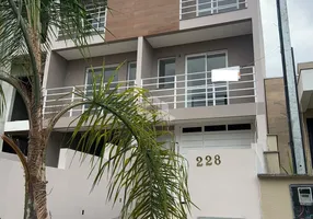 Foto 1 de Casa com 2 Quartos à venda, 123m² em Imigrante, Farroupilha
