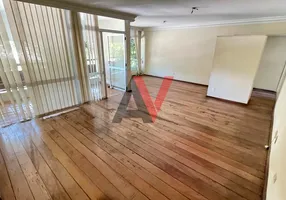 Foto 1 de Apartamento com 4 Quartos à venda, 180m² em Tamarineira, Recife