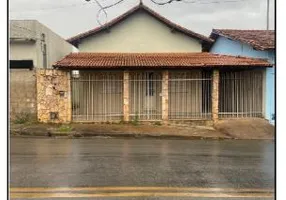 Foto 1 de Casa com 3 Quartos à venda, 205m² em Ozanan, Bom Despacho