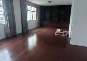 Foto 1 de Apartamento com 4 Quartos à venda, 170m² em Icaraí, Niterói