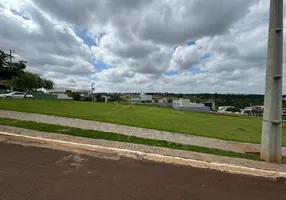 Foto 1 de Lote/Terreno à venda, 412m² em Parque Industrial, Maringá