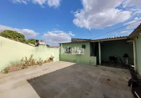 Foto 1 de Casa com 3 Quartos à venda, 110m² em Jardim das Palmeiras, Uberlândia
