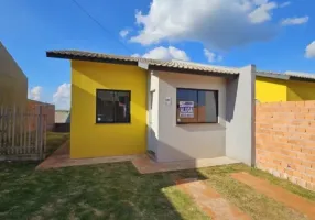 Foto 1 de Casa com 2 Quartos para alugar, 40m² em Conjunto Habitacional Solo Sagrado, Apucarana