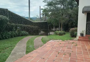 Foto 1 de Casa com 3 Quartos à venda, 333m² em Vila Santista, Atibaia