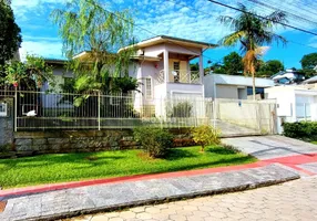 Foto 1 de Casa com 4 Quartos à venda, 226m² em Michel, Criciúma