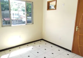 Foto 1 de Apartamento com 1 Quarto para alugar, 40m² em Taquara, Duque de Caxias