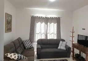 Foto 1 de Apartamento com 2 Quartos à venda, 63m² em Vila Marinela, Campos do Jordão