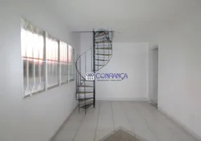 Foto 1 de Cobertura com 2 Quartos para alugar, 80m² em Campo Grande, Rio de Janeiro