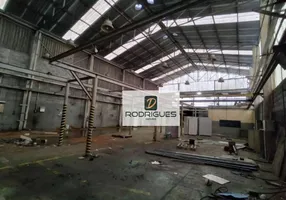 Foto 1 de Galpão/Depósito/Armazém para alugar, 826m² em Jardim Pilar, Santo André