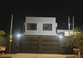 Foto 1 de Sobrado com 3 Quartos à venda, 124m² em Alto Umuarama, Uberlândia