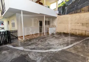 Foto 1 de Casa com 3 Quartos à venda, 288m² em Olaria, Nova Friburgo