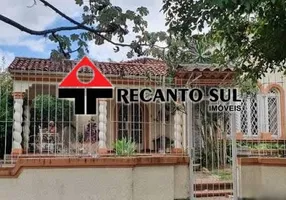 Foto 1 de Casa com 4 Quartos à venda, 234m² em Vila Assunção, Porto Alegre