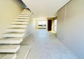 Foto 1 de Casa com 3 Quartos à venda, 170m² em Planalto, Belo Horizonte