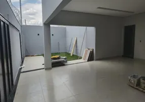 Foto 1 de Casa com 3 Quartos à venda, 250m² em Ouro Verde, Araguari