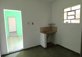 Foto 1 de Casa com 1 Quarto para alugar, 39m² em Esplanada, Belo Horizonte
