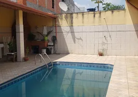 Foto 1 de Casa com 3 Quartos à venda, 180m² em Jardim Pinheirinho, Embu das Artes