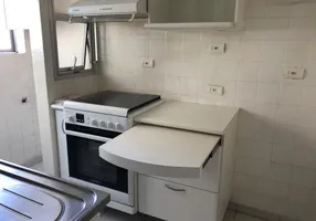 Foto 1 de Apartamento com 2 Quartos para alugar, 50m² em Aclimação, São Paulo