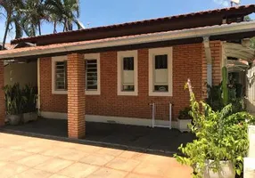 Foto 1 de Casa com 3 Quartos à venda, 173m² em CENTRO, Águas de São Pedro