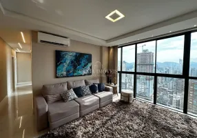 Foto 1 de Apartamento com 4 Quartos à venda, 133m² em Centro, Balneário Camboriú