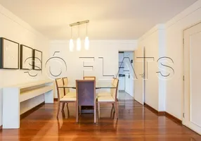 Foto 1 de Apartamento com 4 Quartos à venda, 140m² em Jardins, São Paulo