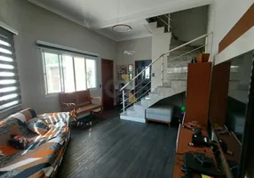 Foto 1 de Casa de Condomínio com 3 Quartos à venda, 108m² em Granja Viana, Cotia