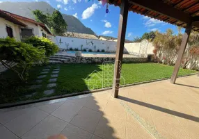 Foto 1 de Casa com 2 Quartos à venda, 227m² em Cajueiro, Maricá