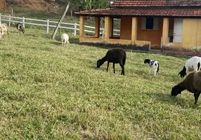 Foto 1 de Fazenda/Sítio com 3 Quartos à venda, 200m² em Area Rural de Pouso Alegre, Pouso Alegre