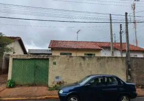 Foto 1 de Casa com 4 Quartos à venda, 112m² em Vila Popular, Santa Cruz do Rio Pardo