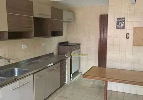 Foto 1 de Sobrado com 4 Quartos à venda, 217m² em Socorro, São Paulo