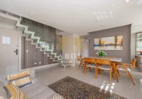 Foto 1 de Apartamento com 3 Quartos para alugar, 180m² em Água Verde, Curitiba