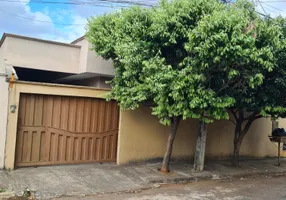 Foto 1 de Casa com 4 Quartos à venda, 263m² em Celina Park, Goiânia