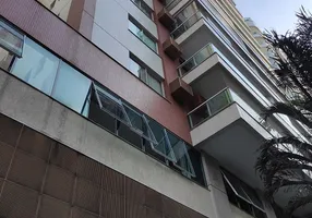 Foto 1 de Apartamento com 3 Quartos à venda, 130m² em Icaraí, Niterói