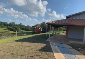 Foto 1 de Fazenda/Sítio com 3 Quartos à venda, 2200m² em Guamirim, Caçapava