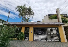 Foto 1 de Sobrado com 2 Quartos para venda ou aluguel, 256m² em Dos Casa, São Bernardo do Campo