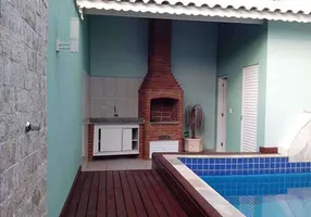 Foto 1 de Casa com 3 Quartos à venda, 175m² em Embaré, Santos