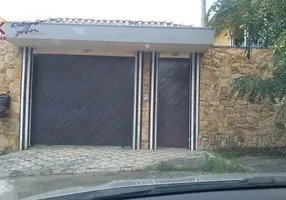 Foto 1 de Sobrado com 6 Quartos à venda, 553m² em Vila Jaboticabeira, Taubaté