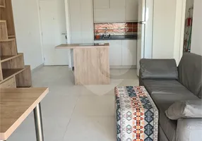 Foto 1 de Apartamento com 1 Quarto à venda, 67m² em Vila Madalena, São Paulo