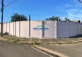 Foto 1 de Lote/Terreno à venda, 400m² em Jardim América, Rio Claro