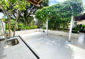 Foto 1 de Casa com 3 Quartos à venda, 131m² em Praia da Costa, Vila Velha