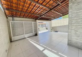 Foto 1 de Casa com 3 Quartos à venda, 110m² em Itapuã, Salvador