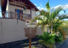 Foto 1 de Casa com 4 Quartos para venda ou aluguel, 210m² em São Jorge, Portão