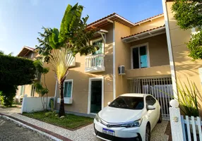 Foto 1 de Casa de Condomínio com 3 Quartos à venda, 117m² em Cidade 2000, Fortaleza