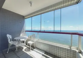 Foto 1 de Apartamento com 3 Quartos à venda, 121m² em Candeias, Jaboatão dos Guararapes