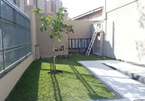 Foto 1 de Sobrado com 2 Quartos para alugar, 108m² em Vila Polopoli, São Paulo